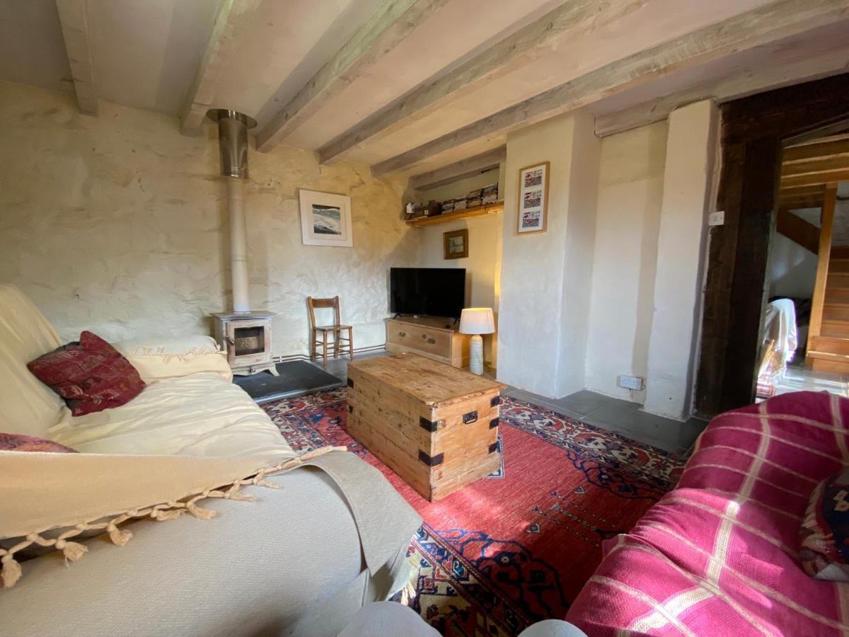 The Barn, Higher Boden, Manaccan, Helston, Cornwall Экстерьер фото